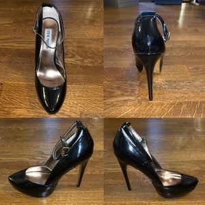 Steve Madden Black Patent Leather Platform Pump